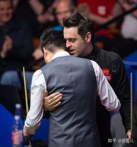 史诗对决!冰球上演极限翻盘 史诗对决!冰球上演极限翻盘