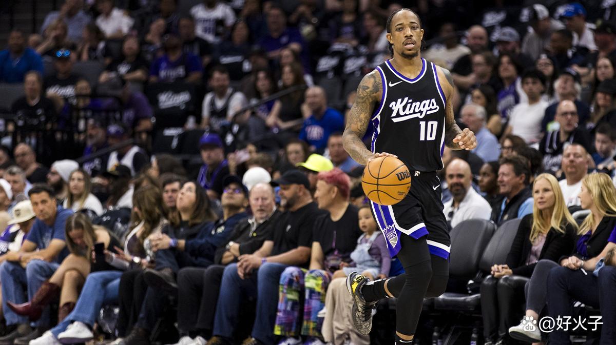 独行侠轻取勇士，德罗赞带队取胜