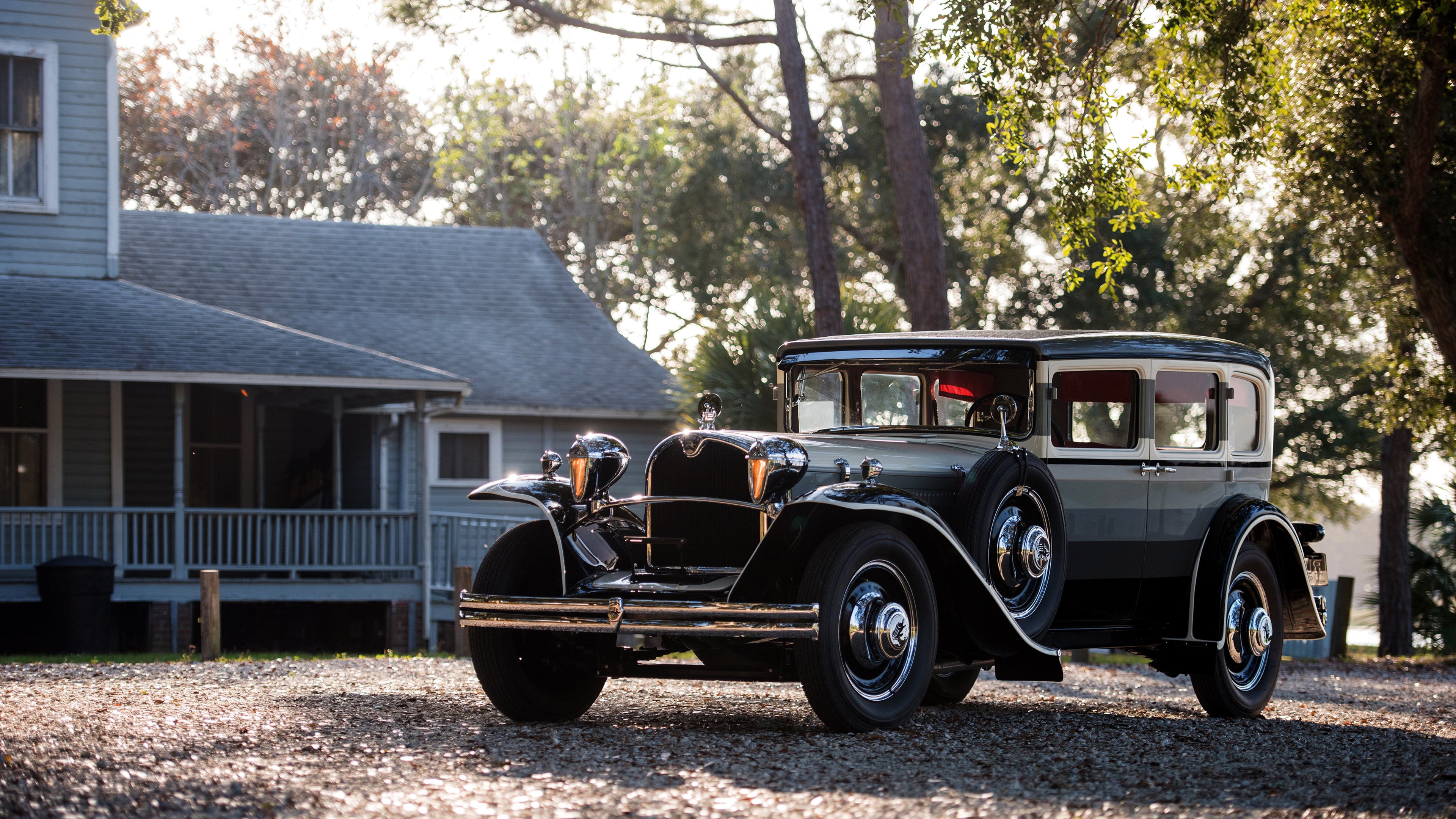 同时空下的双线传奇，独行侠客场奏凯，克莱欧冠赛场接管比赛