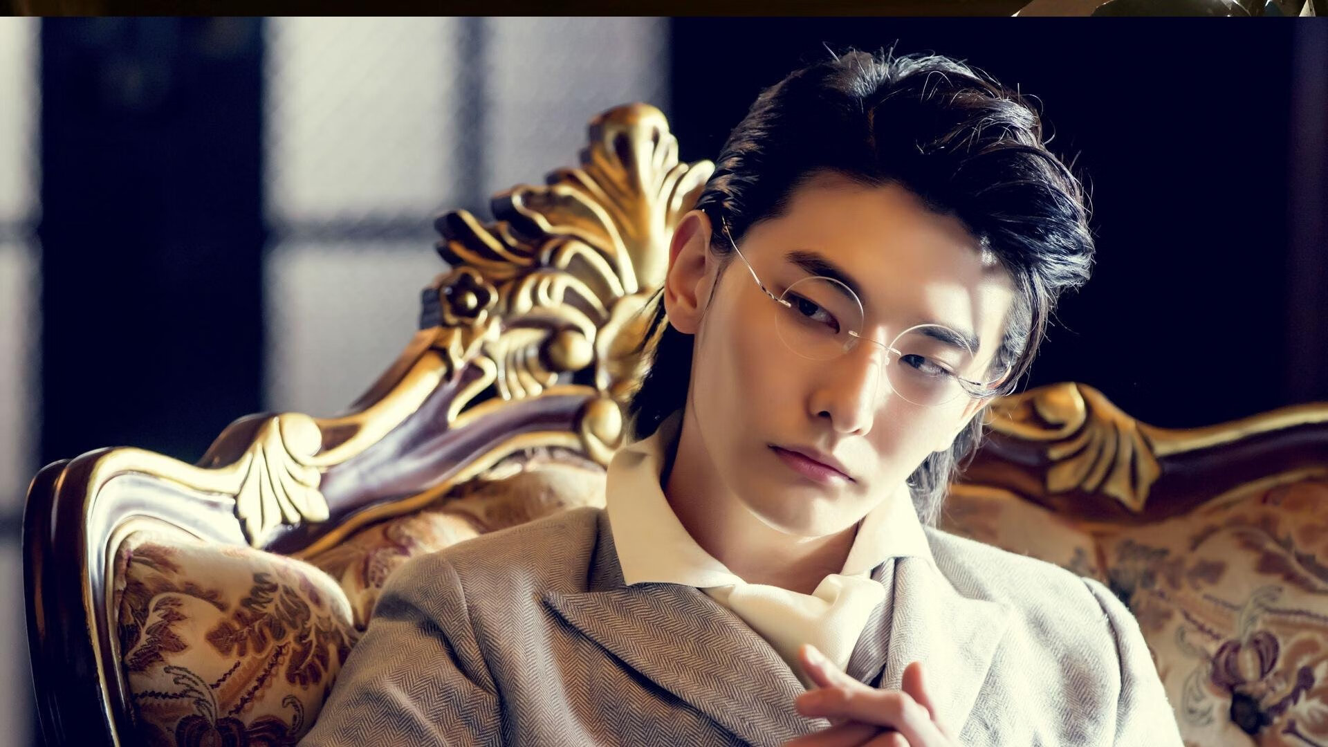 霸王色觉醒，NBA季后赛之夜，爱德华兹写就篮球史诗