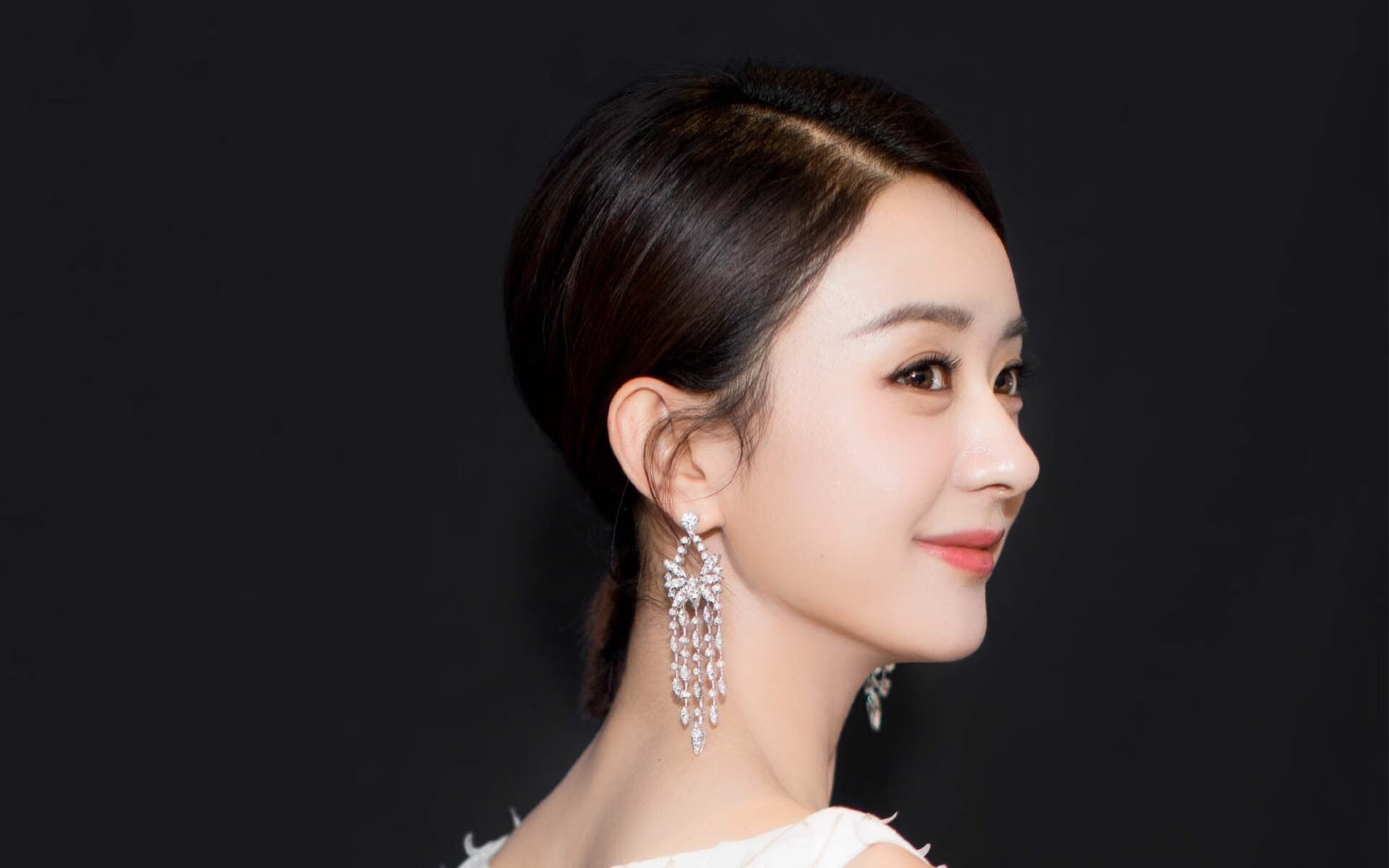 双线烽火,英超天王山背后的欧冠暗战,拜仁已在悄悄收网