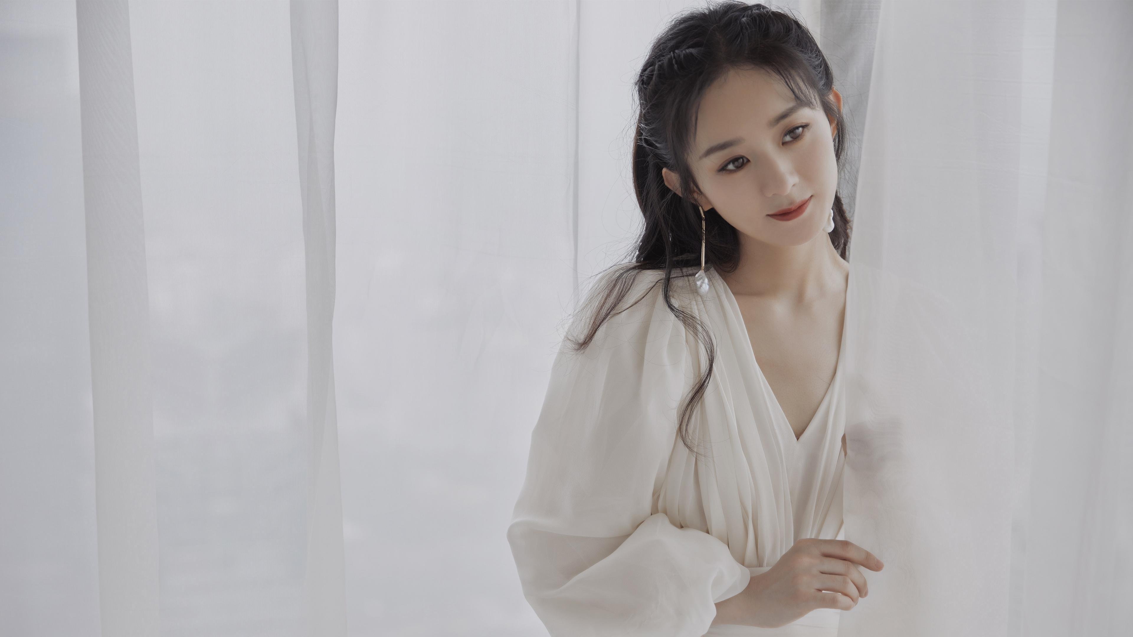 保罗末节18分导演闪电战，篮网窒息式防守绞杀热火，年度焦点战印证控卫之神法则