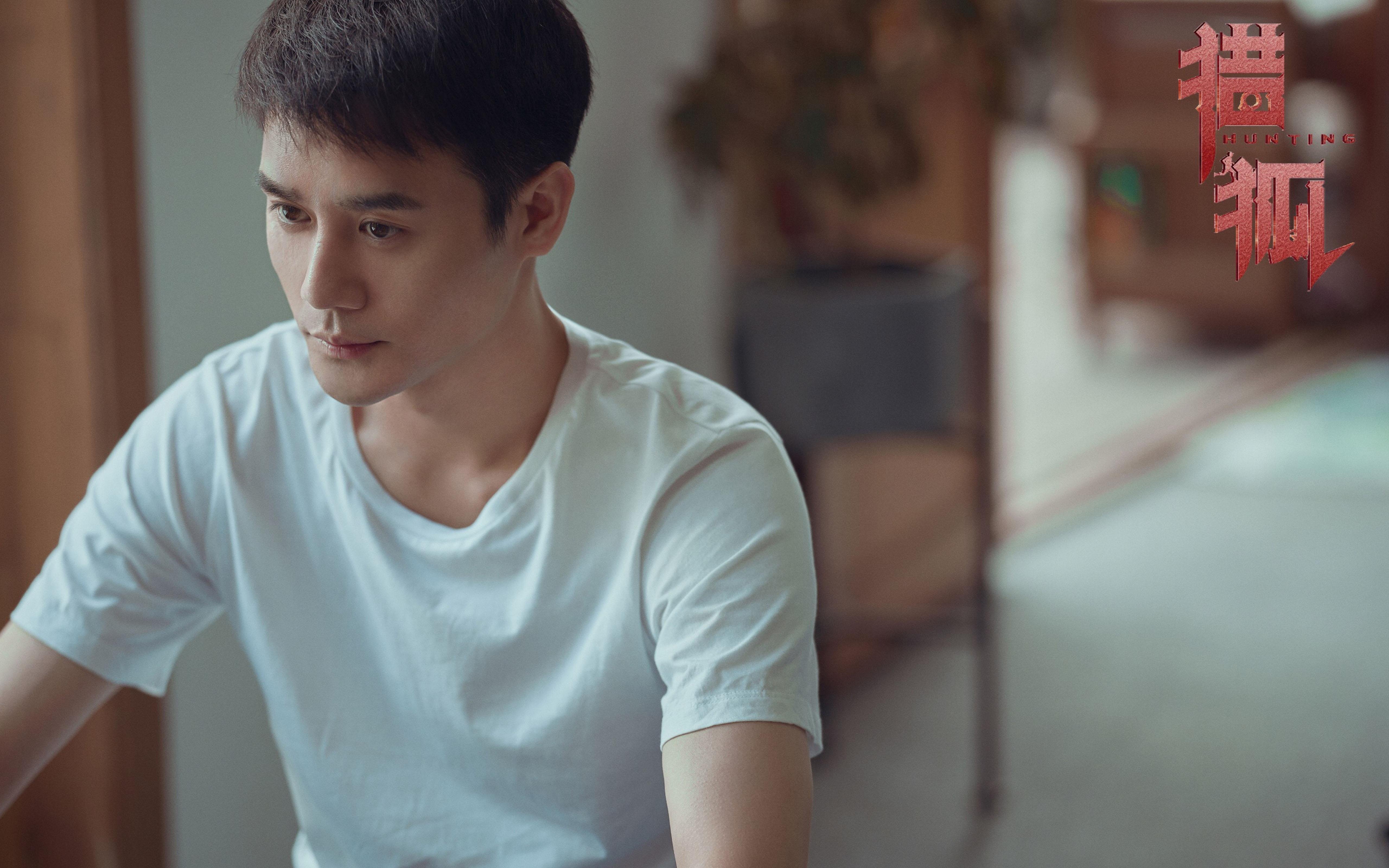 首先，我们扩展思维，拟定一个既抓人眼球又体现深度的标题